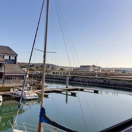 Sublime Apartment Facing The Port & Planches Deauville Exterior foto