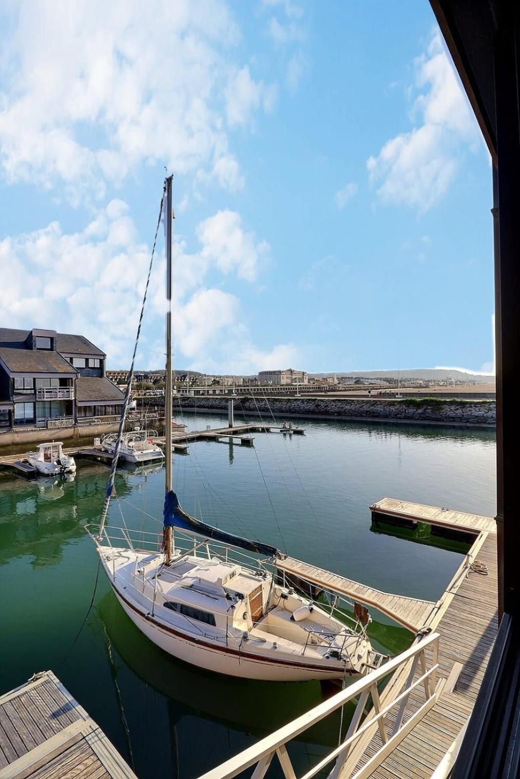 Sublime Apartment Facing The Port & Planches Deauville Exterior foto