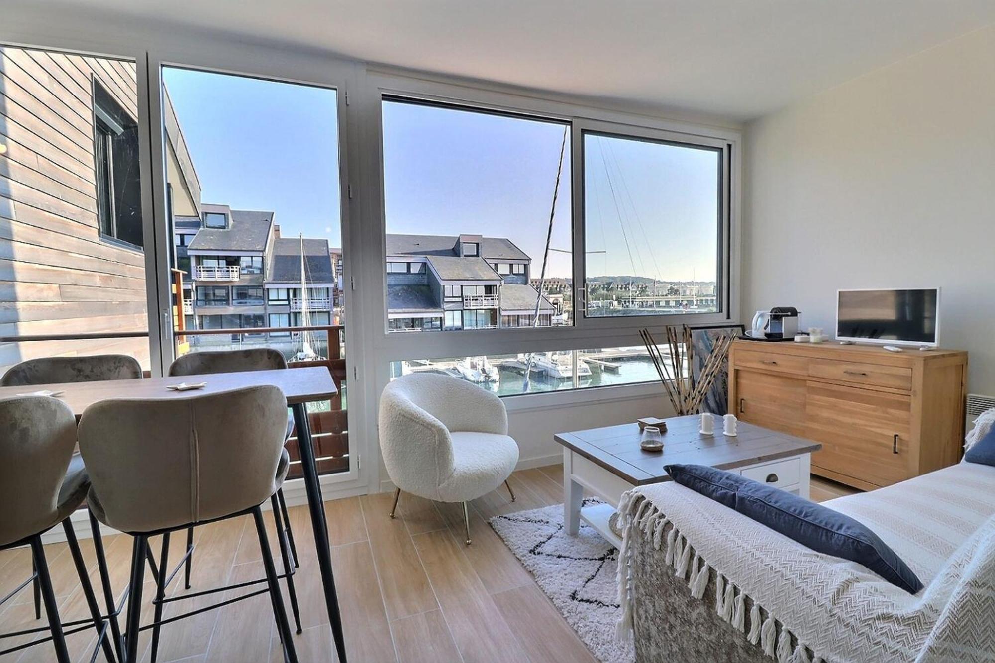 Sublime Apartment Facing The Port & Planches Deauville Exterior foto